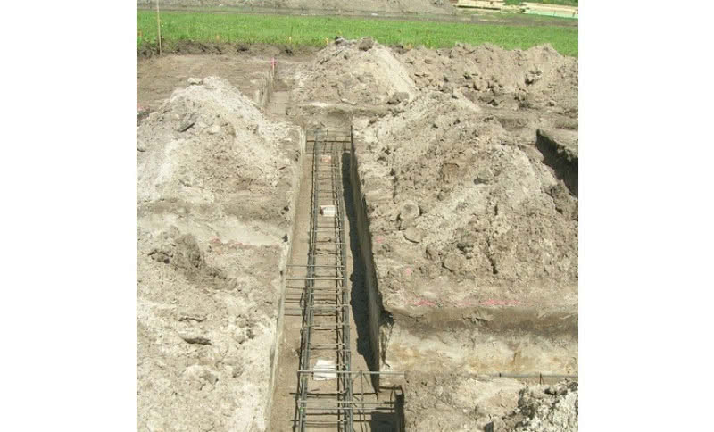 Pękające ławy fundamentowe